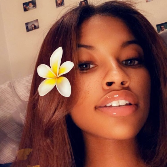 Meet your Posher, Phoenix - Picture 3 of 4